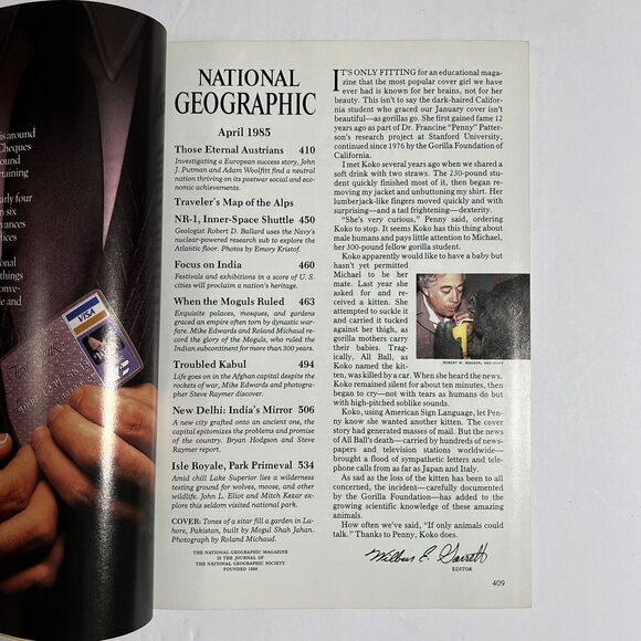 Vintage National Geographic April 1985 Austrians Alps India Moguls Kabul - Picture 5 of 12